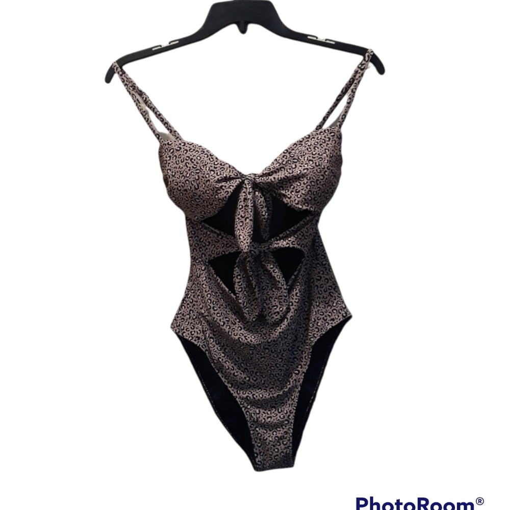 TOPANGA Womens cut out swimwear,  knot leopard print. Size 10